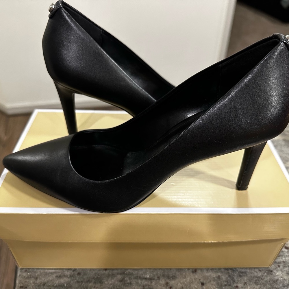 Michael Kors Pumps
